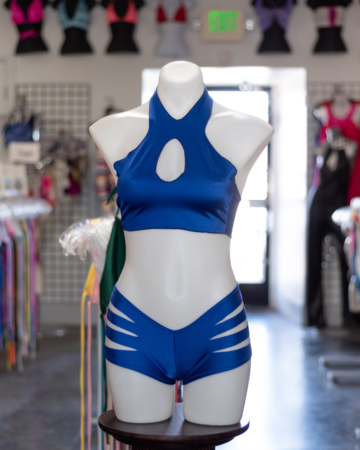 Seamless Keyhole Halter Bikini Top